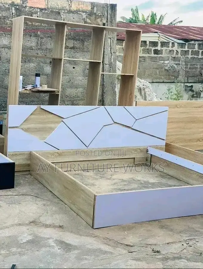 Simple Design of Queen Size Bedframe