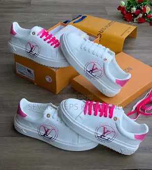 Premium Quality Louis Vuitton Paris Luxury Flat Sneakers