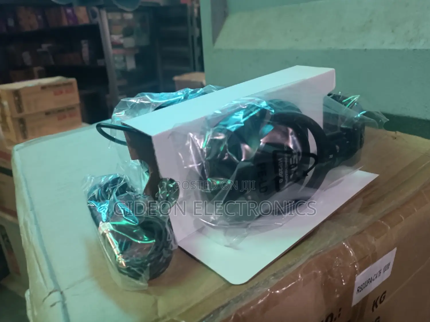 Isk Headphone HP 2000