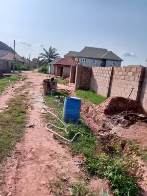 Quater Measuring 30ft By 60ft In A Serene Environ