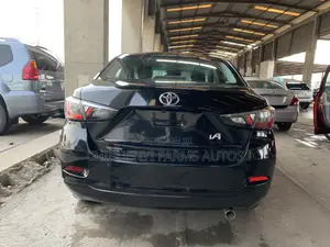 Toyota Yaris 2018 Black