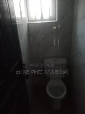 3bdrm Block of Flats in G.R.A, Enugu for rent