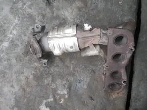 Catalyst for Toyota Rav 4 2003, 2005 and 2008 Manifold