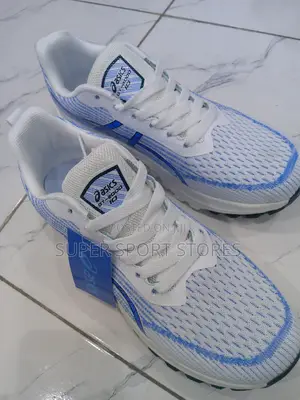 Brand New Oasis Sneakers