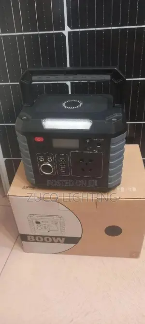 800watts All in One Solar Generator With Separate Panels