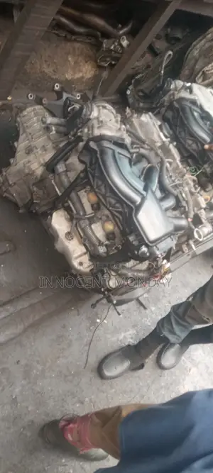 Lezus RX350 Engine.
