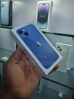 New Apple iPhone 13 256 GB Blue