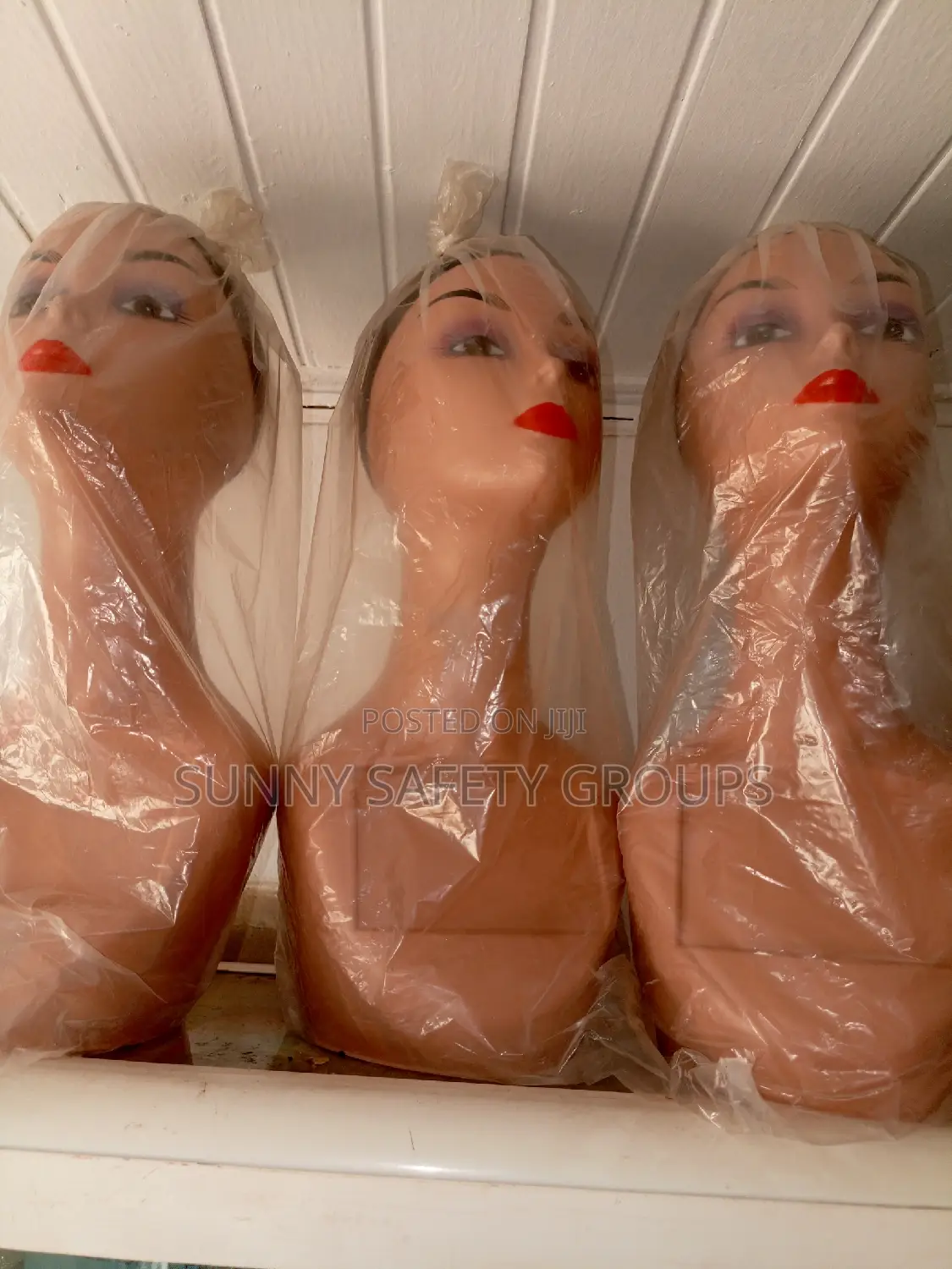 Head Mannequin, Armless
