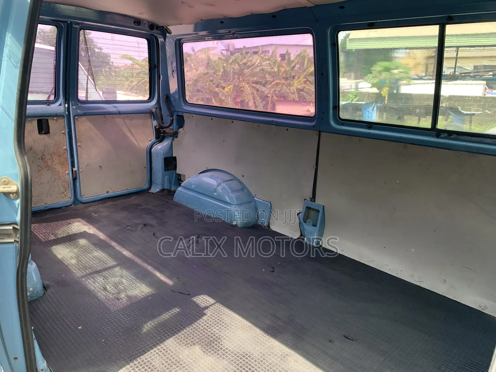 Volkswagen Transporter 2005 Blue