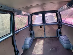Volkswagen Transporter 2005 Blue