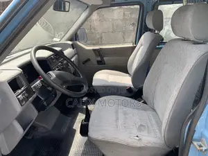 Volkswagen Transporter 2005 Blue