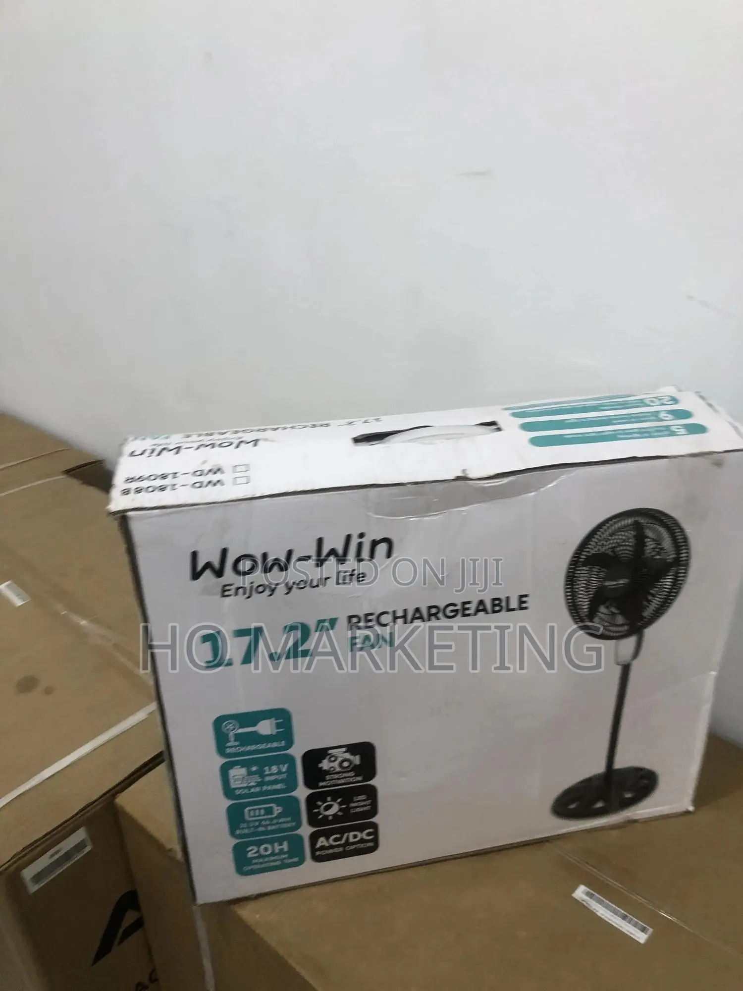 Wow Win Standing Fan 17.2'' Rechargeable
