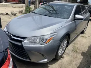 Toyota Camry 2015 Silver