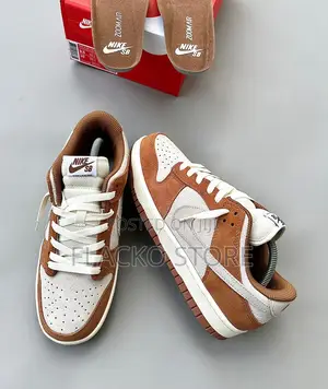 Original Nike Sb Dunk Low Medium Curry Sneakers