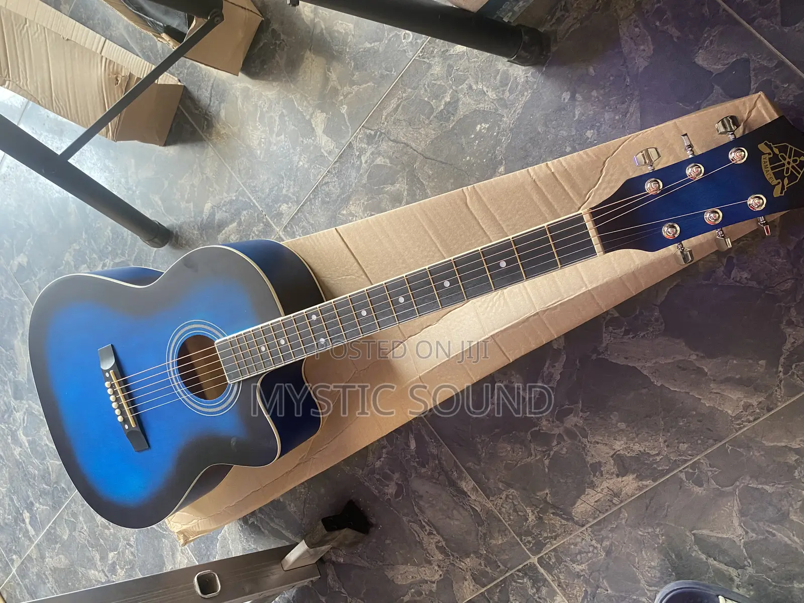 Yamacel Box Guitar