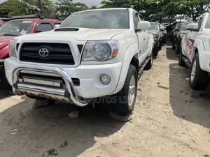 Toyota Tacoma 2008 White