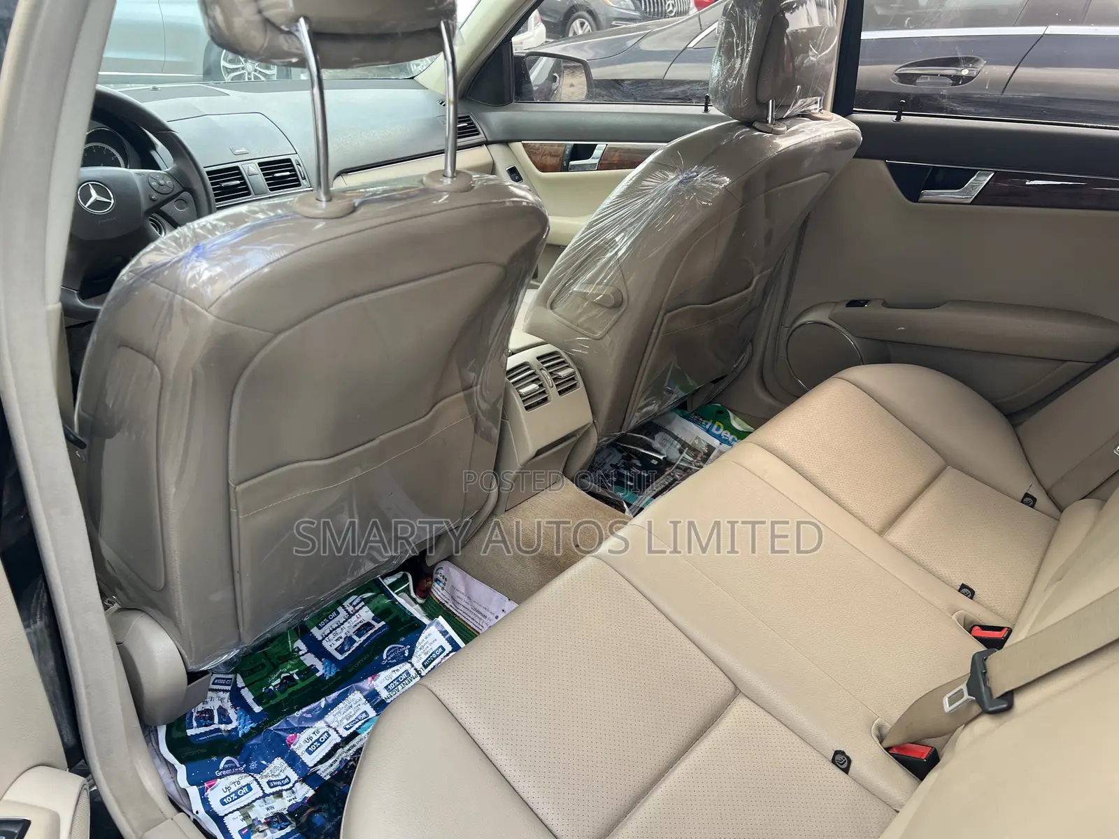 Mercedes-Benz C300 2016 Black
