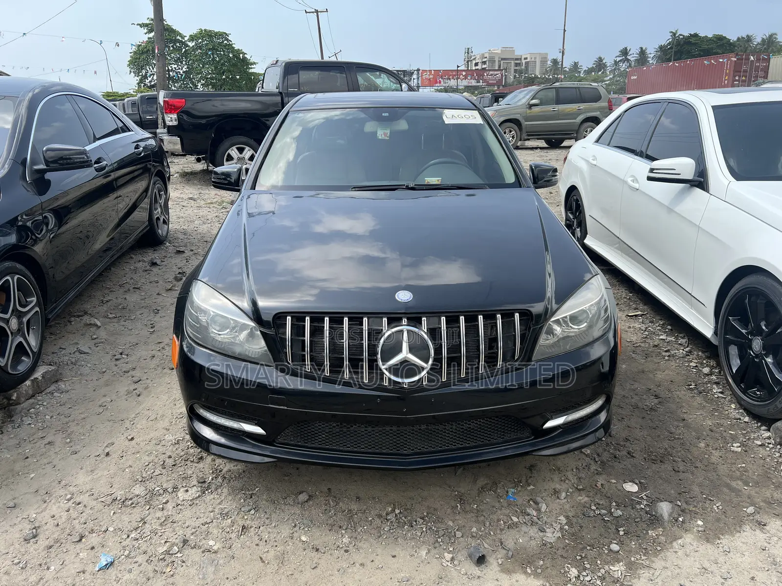 Mercedes-Benz C300 2016 Black