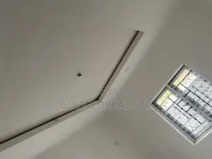 4bdrm Apartment in Umuodu, Owerri for rent