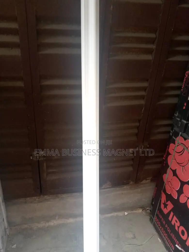 Original Cornices Skirting for Floor Pop