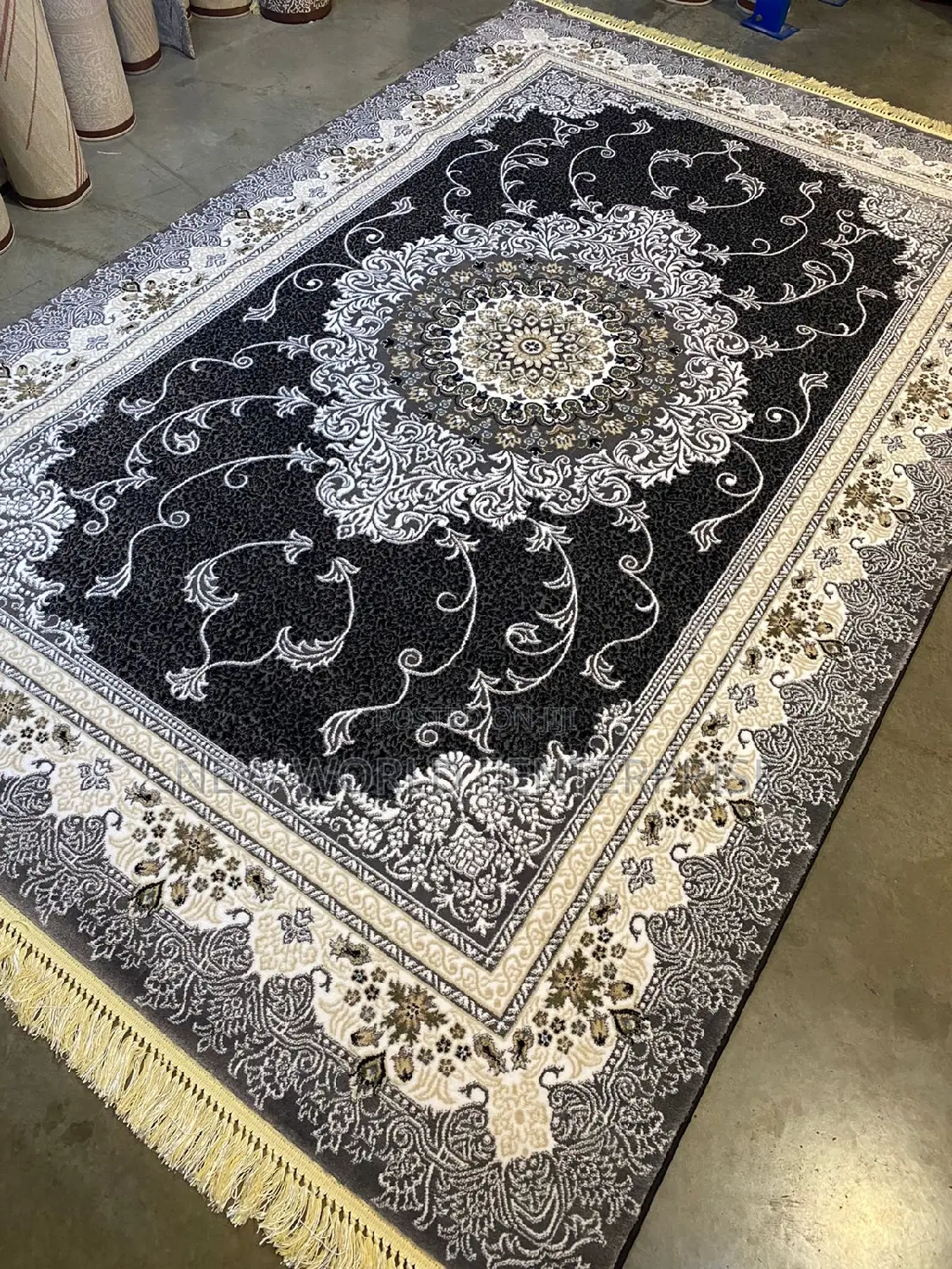 Modern Turkish Persian Centre Rug Vip