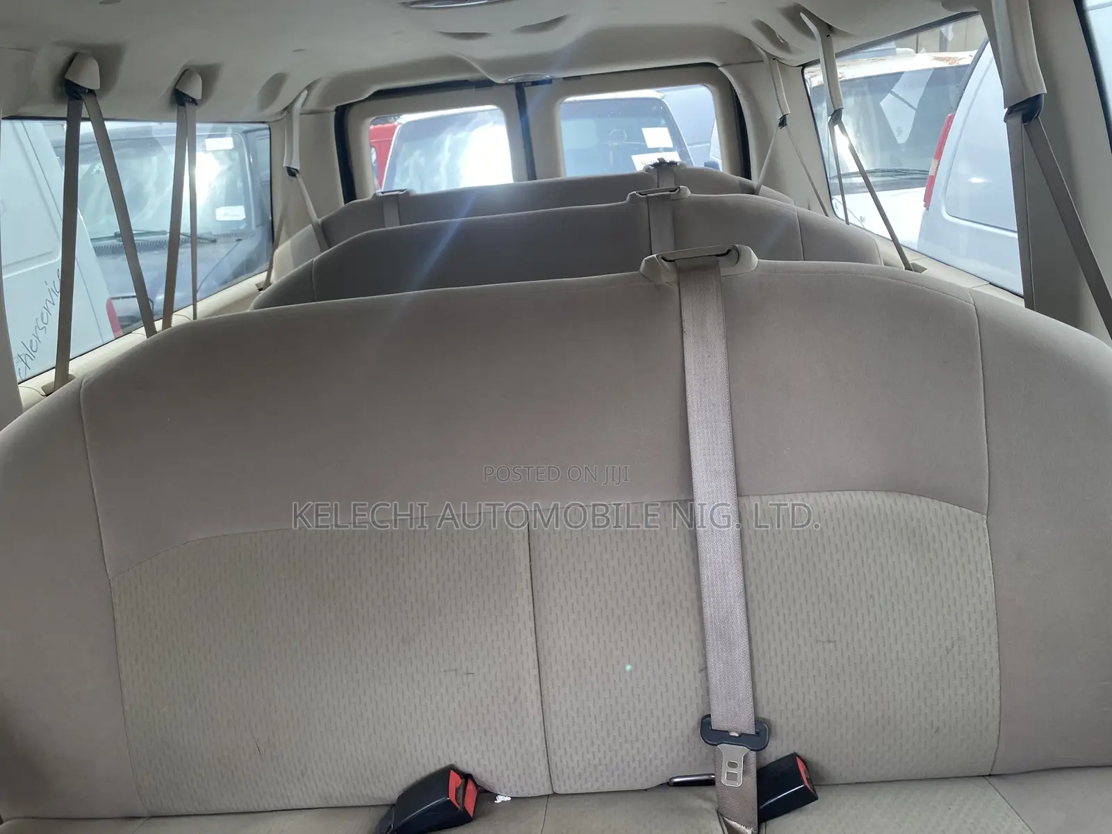 Ford E350 2012 Beige