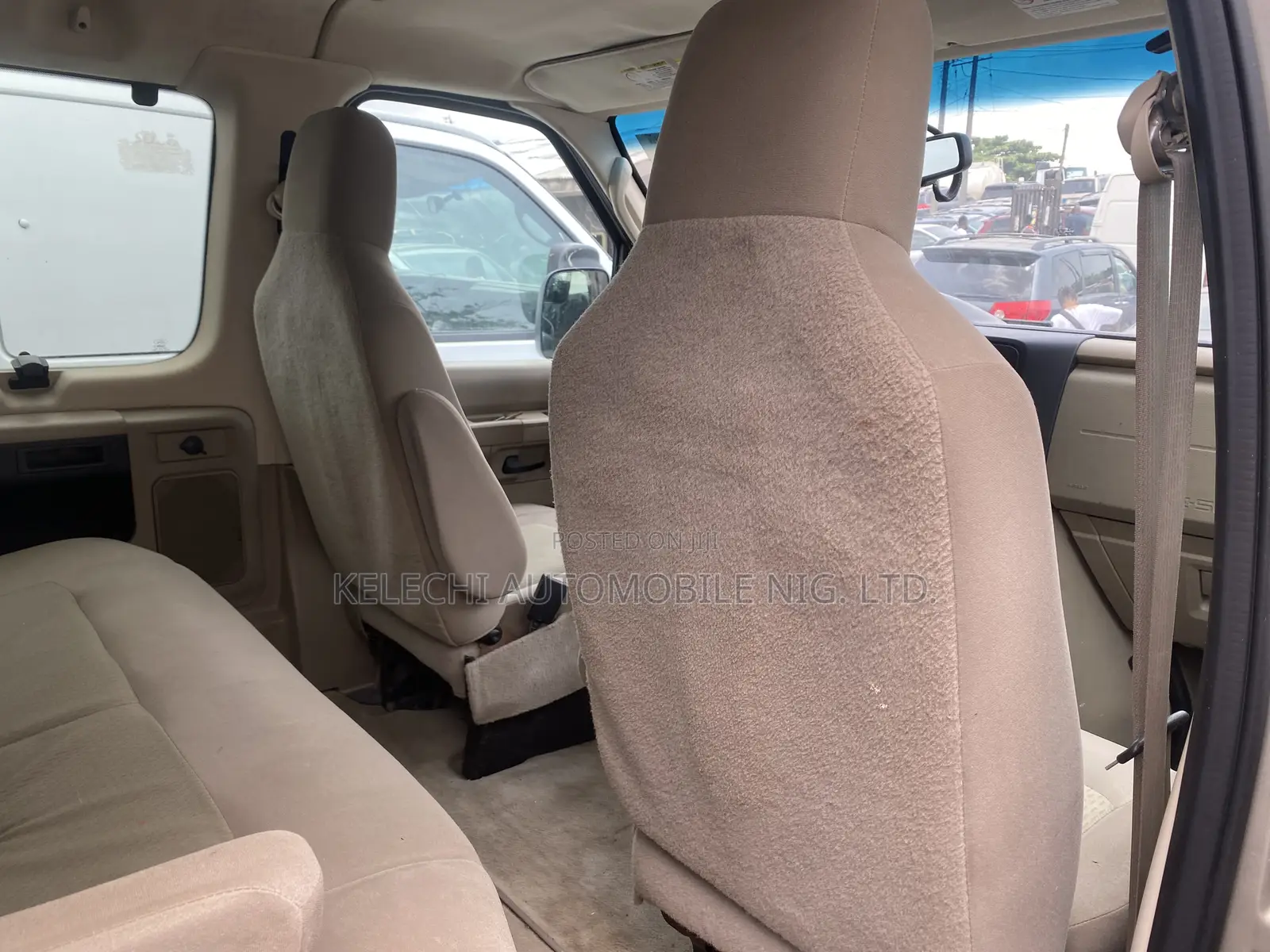 Ford E350 2012 Beige