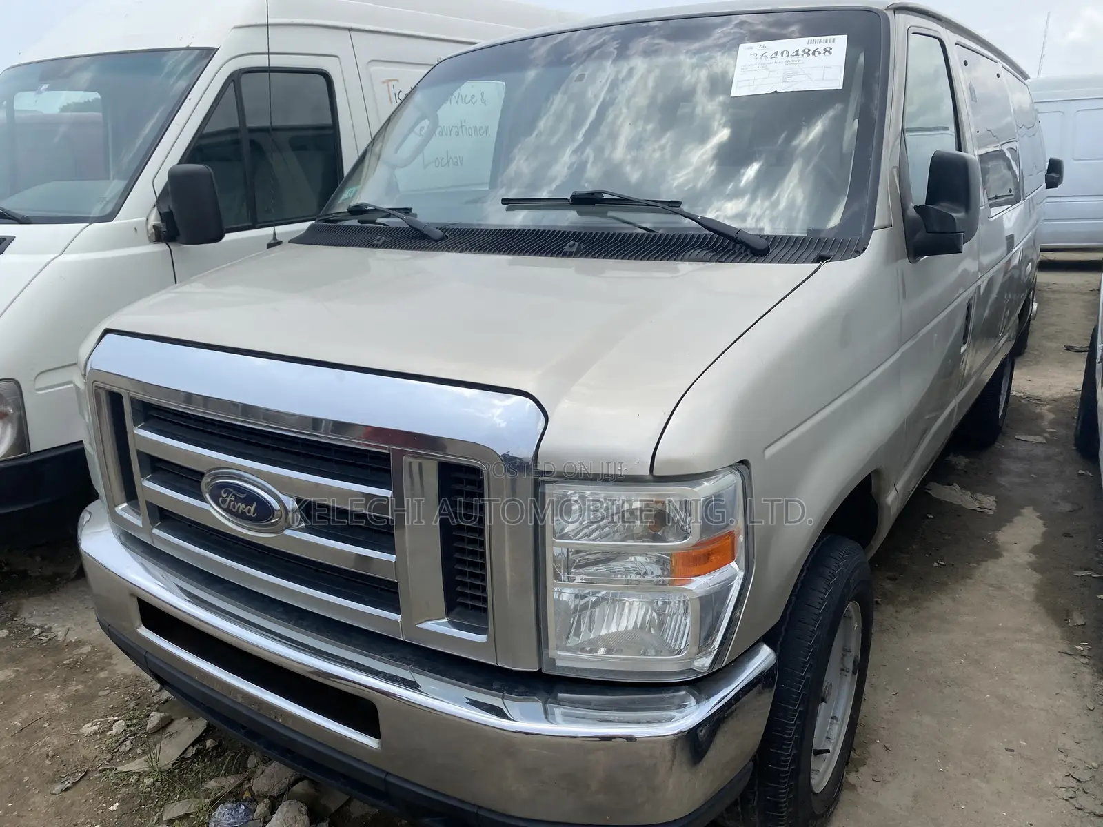 Ford E350 2012 Beige