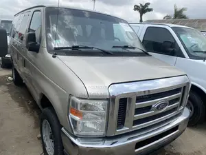 Ford E350 2012 Beige