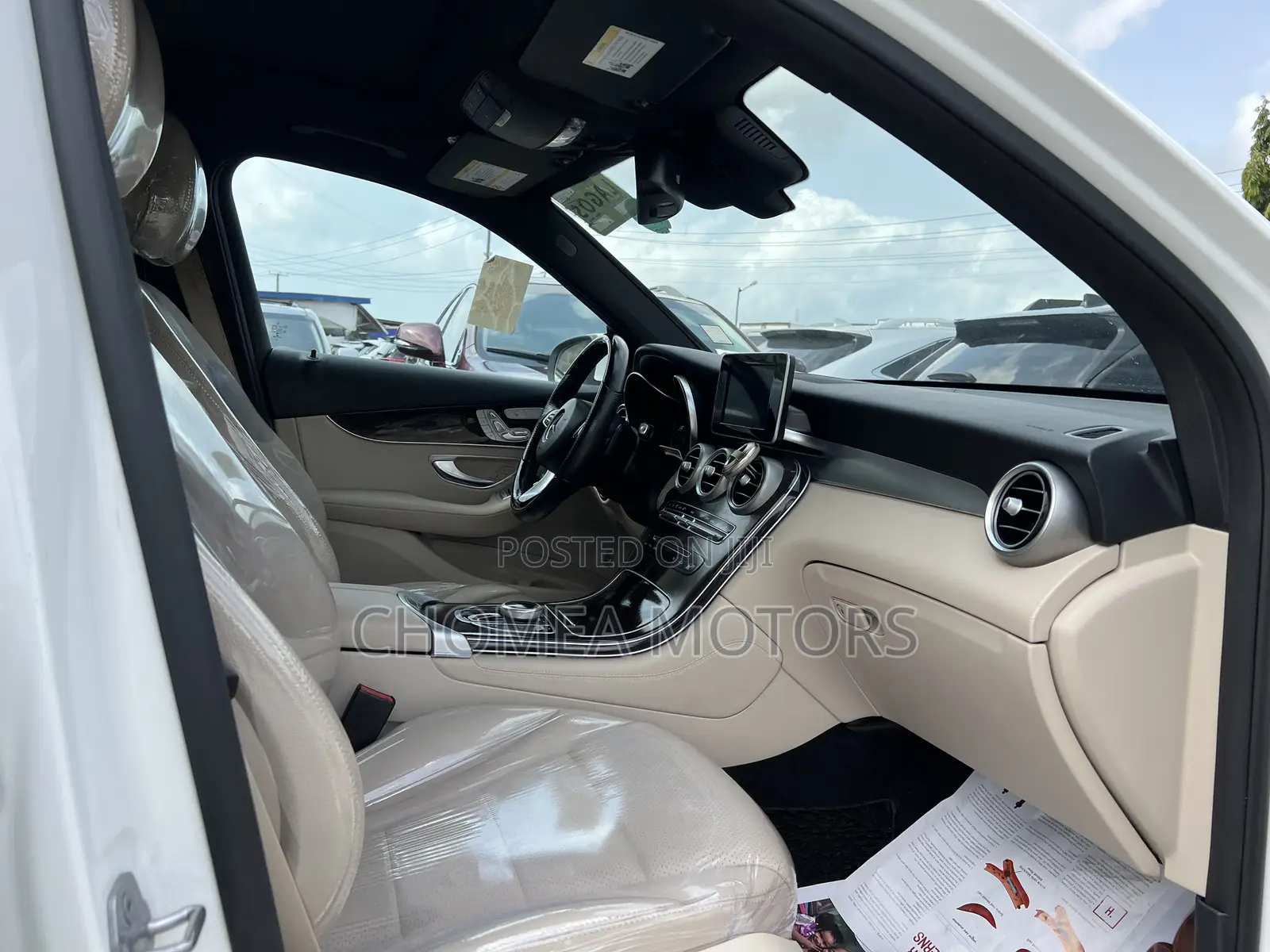 Mercedes-Benz GLC-Class 2017 White