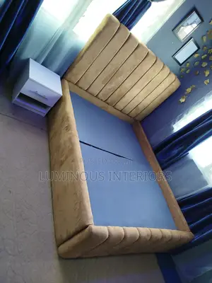 4 1⁄2 Bedframe