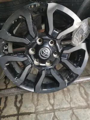 Toyota Hilux 2022 18 Rim