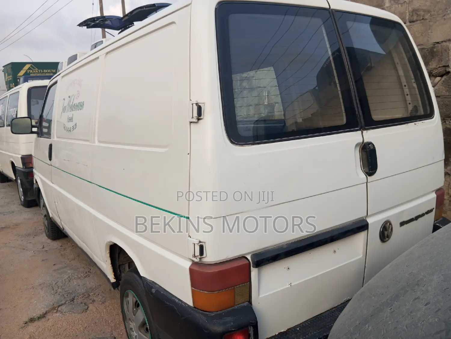 Volkswagen LT 2000 White