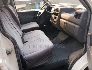 Volkswagen LT 2000 White