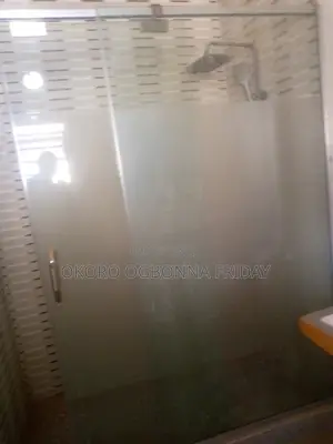 Master 2 Shower Cubicle