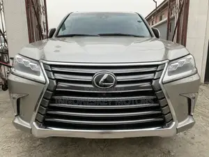 Lexus LX 570 AWD 2020 Gold