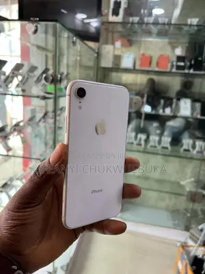 Apple iPhone XR 128 GB White