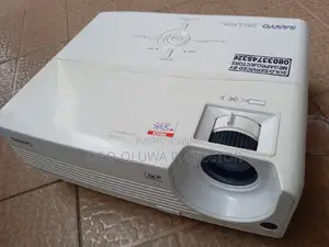 Bright and Crisp Presentations Sanyo Projector