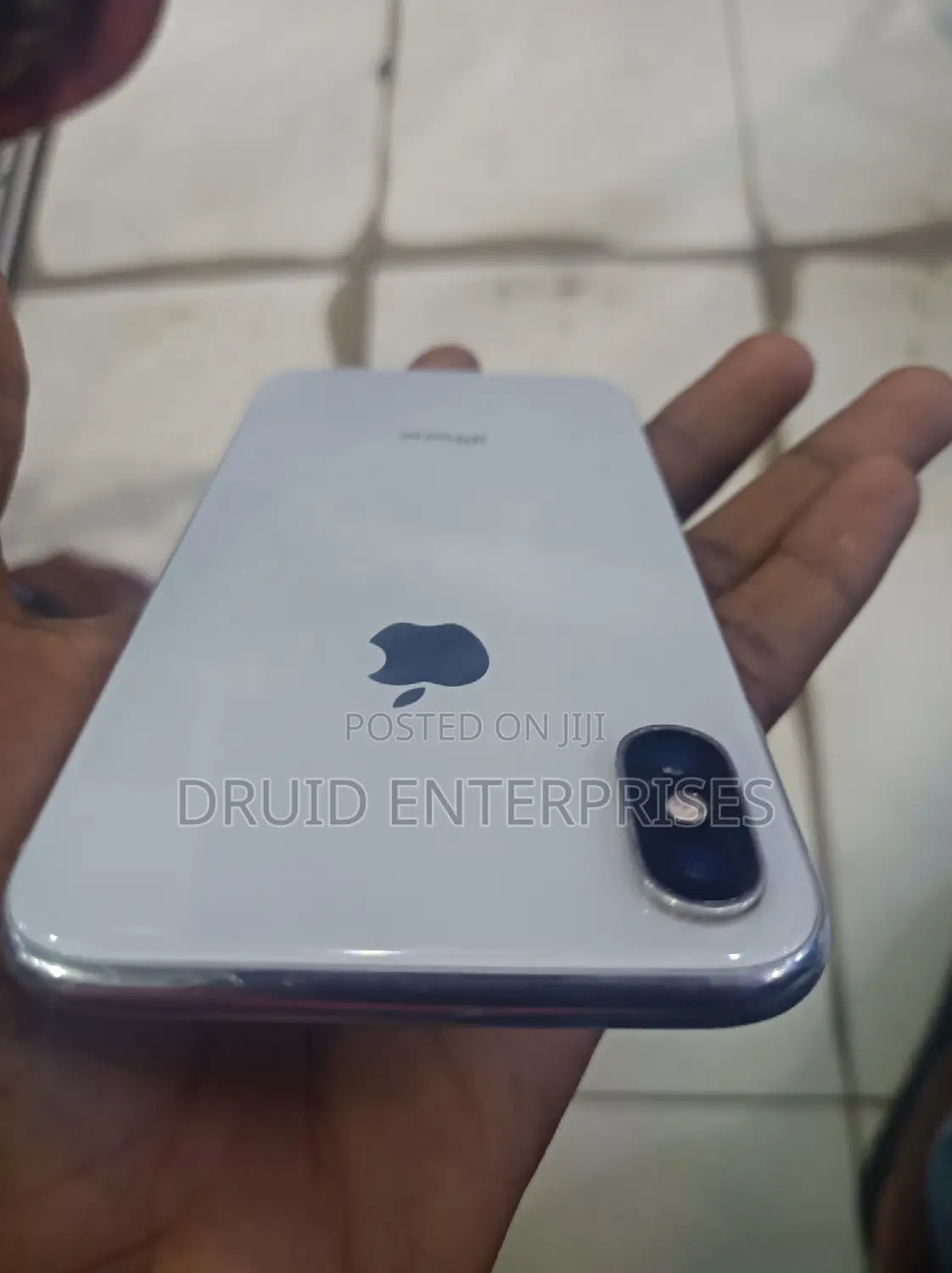 Apple iPhone X 64 GB White