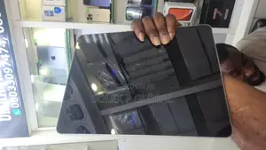Apple iPad Pro 12.9 (2022) 256 GB