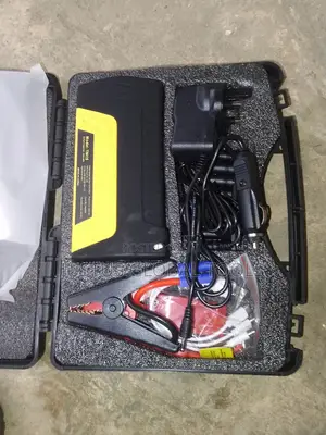 Cars Emergency Power Supply