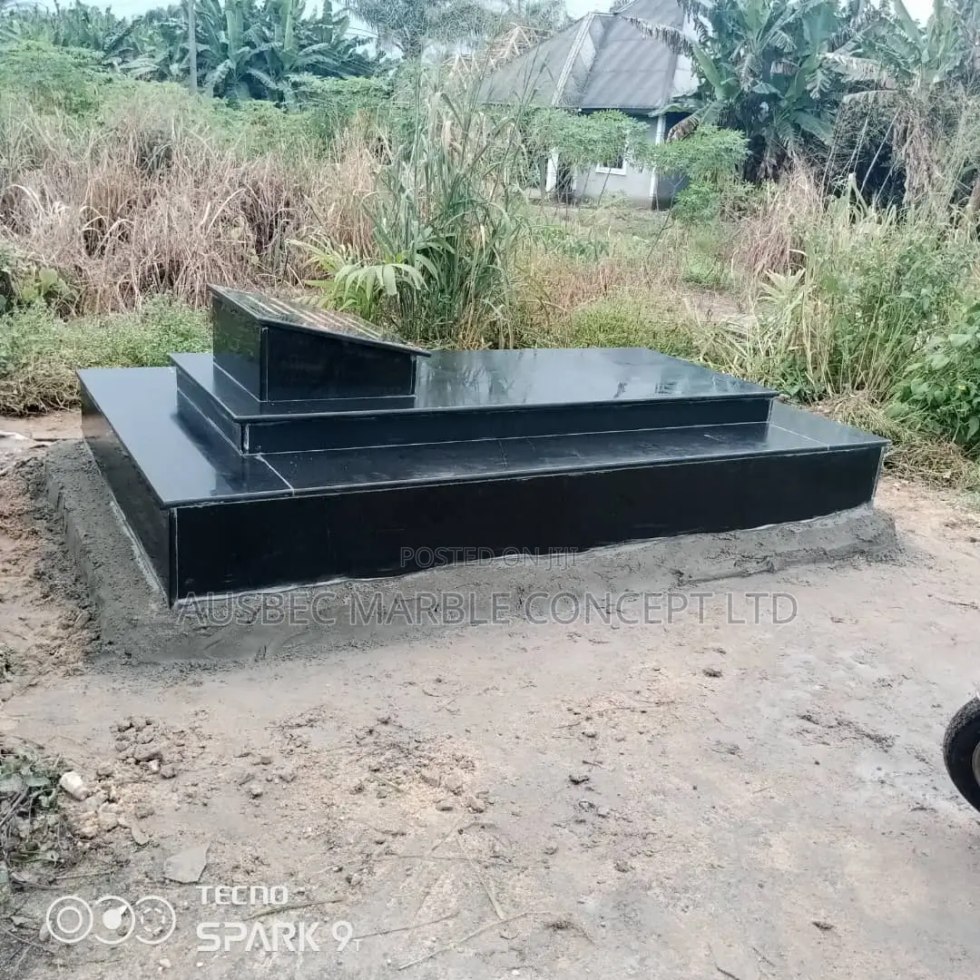 Executive Marble Granite Grave