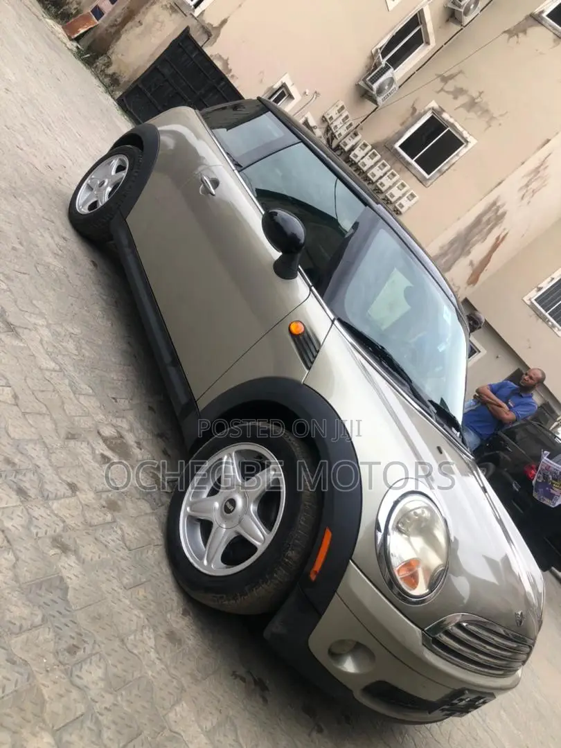 Mini Cooper Hardtop 2008 Gold