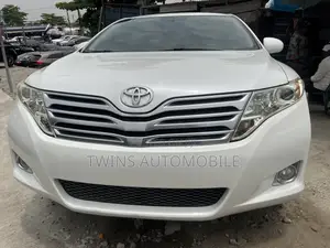 Toyota Venza V6 AWD 2010 White