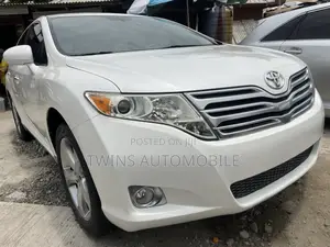 Toyota Venza V6 AWD 2010 White