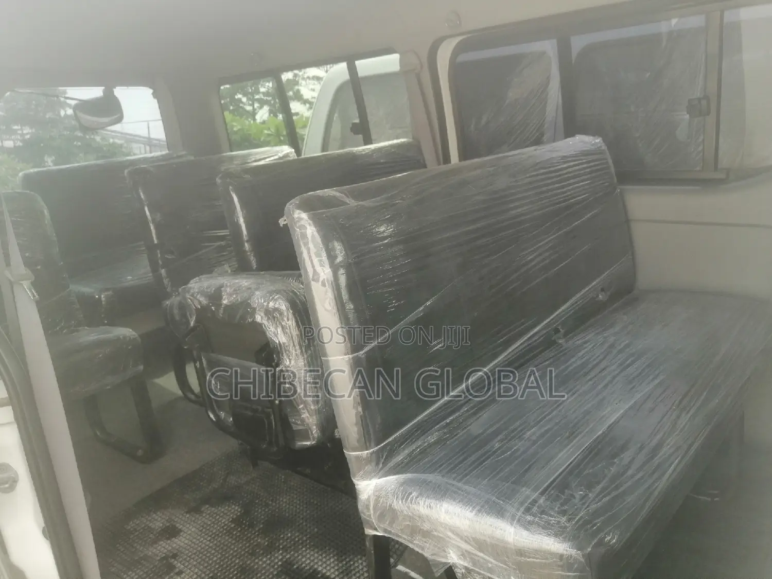 Toyota HiAce 2010 White