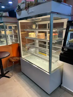 7ft Cake Chiller Display