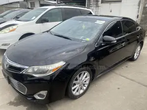 Toyota Avalon XLE 4dr Sedan (3.5L 6cyl 6A) 2014 Black