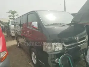 Toyota HiAce 2010 Black