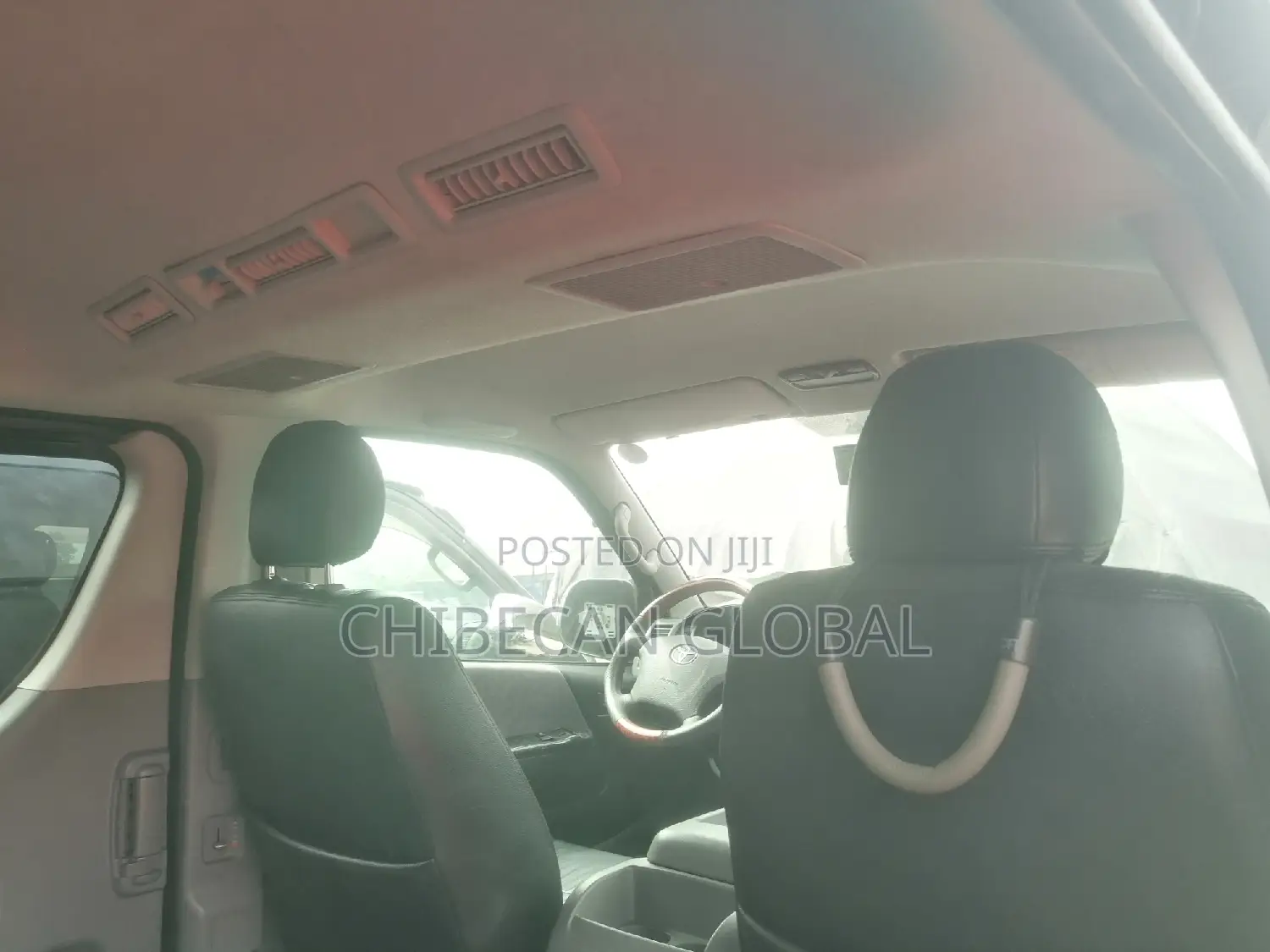 Toyota HiAce 2010 Black
